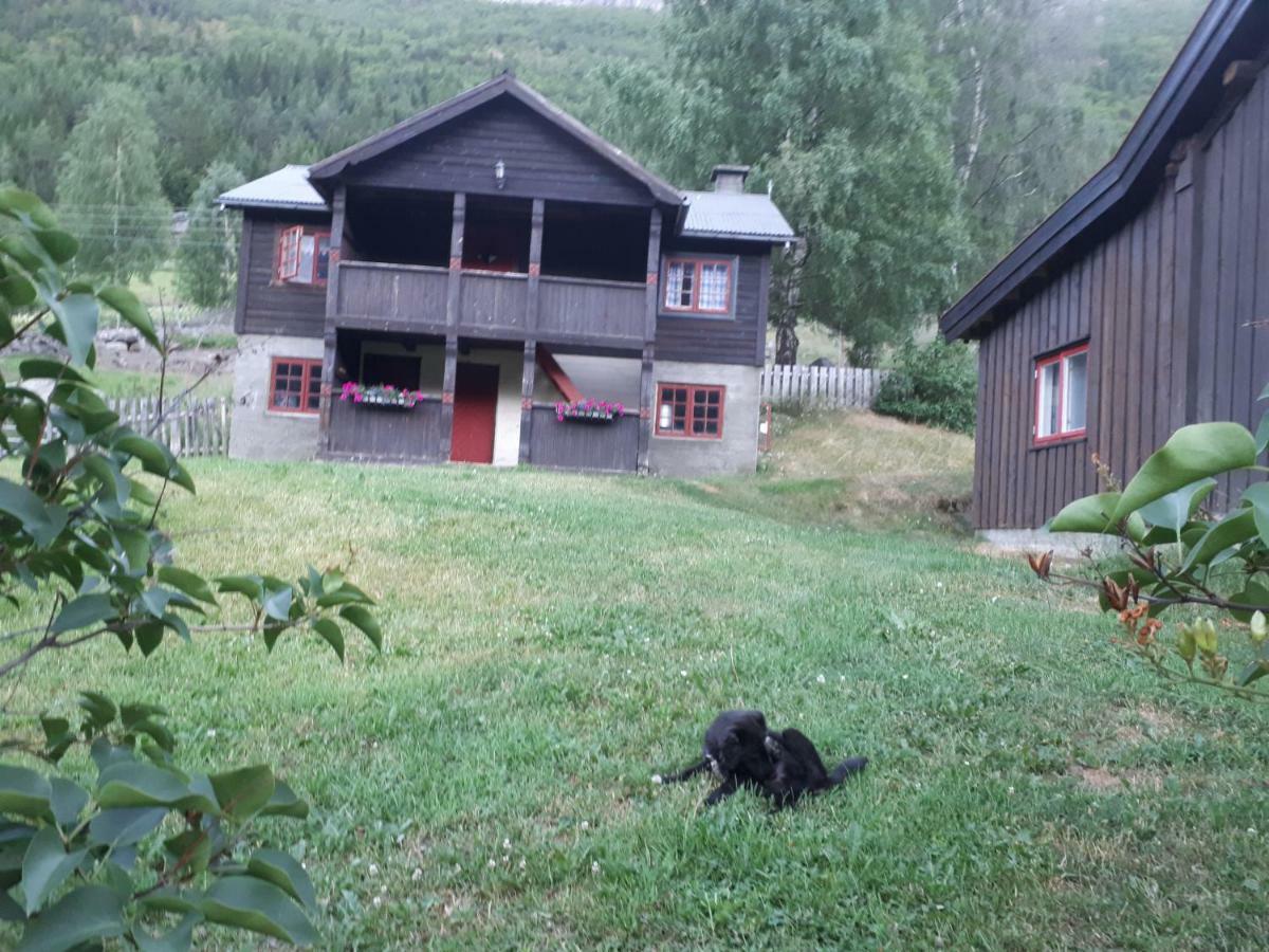 Teigen Gard Villa Lom Luaran gambar
